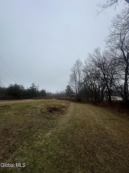 5th image of 41 Pine Drive