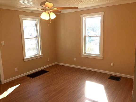 5th image of 238-240 Prisani St