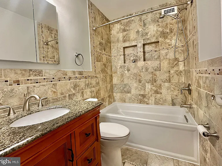4977 Battery Ln #1-610 — Photo 13