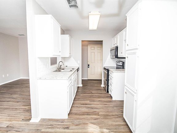 5th image of 8406 Avenue X