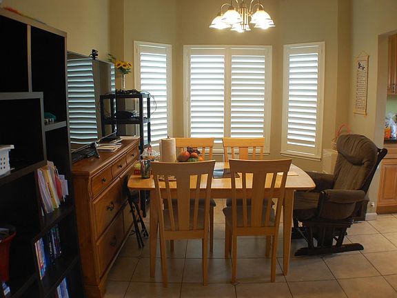 3rd image of 354 Kenbrook Cir