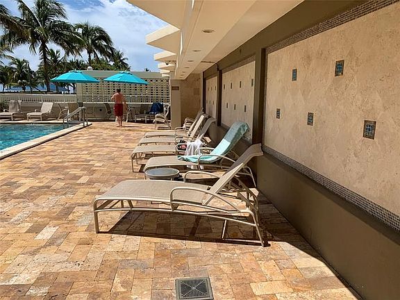 2nd image of 133 N Pompano Beach Blvd APT 707
