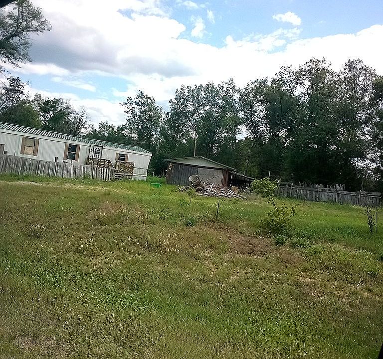 1st image of 210 Harland Dr