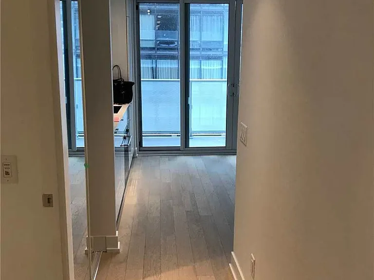 7 Grenville St #4702 — Photo 3