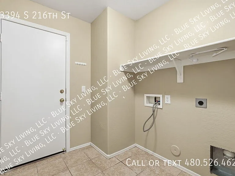 23394 S 216th St — Photo 38