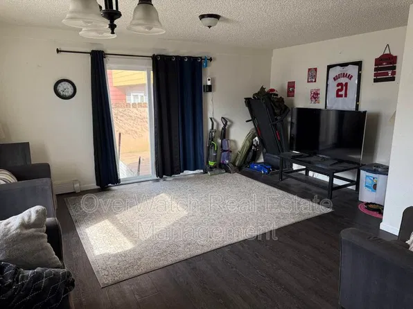 627 N Klevin St Unit A, Anchorage, AK 99508