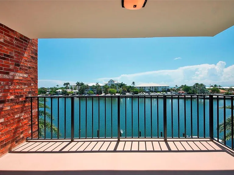 1800 S Ocean Dr #407 — Photo 32
