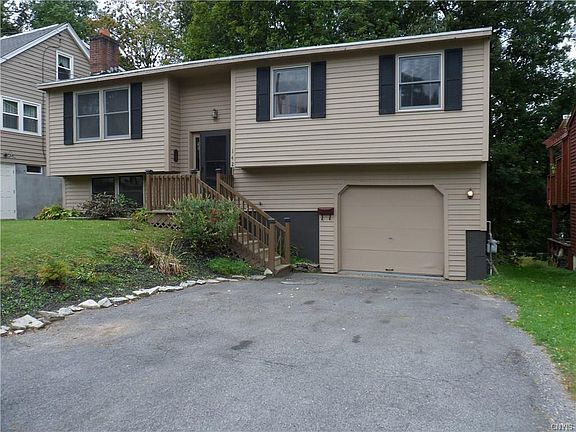 2nd image of 142 Sunhill Ter