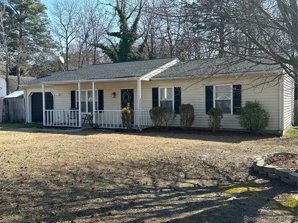 6328 New Pines Dr, Hayes, VA 23072