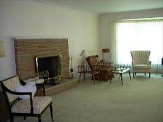 3rd image of 4939 Woodland Ave