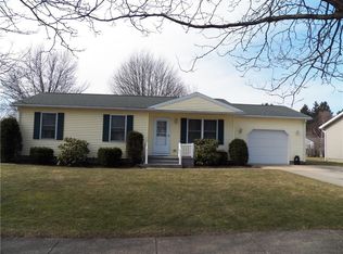 300 Woodcock Dr, Girard, PA 16417