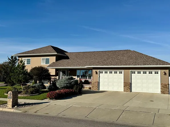 126 Legion Field Rd, Marshall, MN 56258