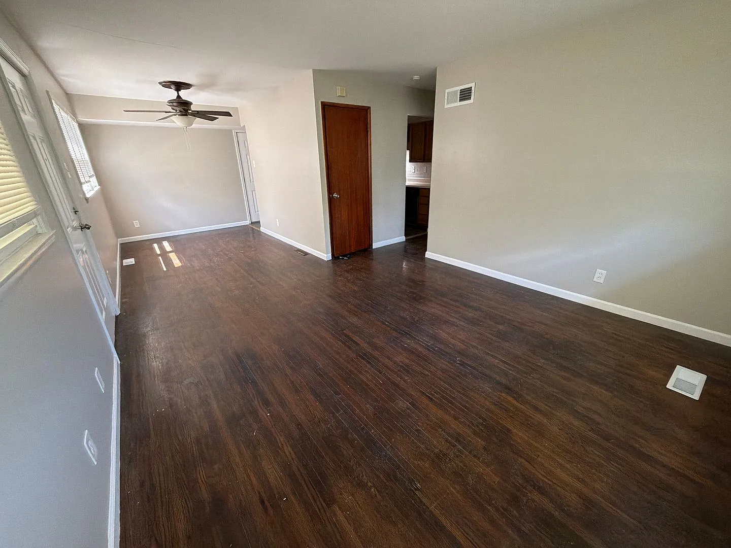 Welcome home to this charming 3-bedroom, 1-bath — Photo 3