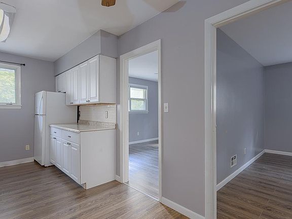 5th image of 315 W Main St Floor 1