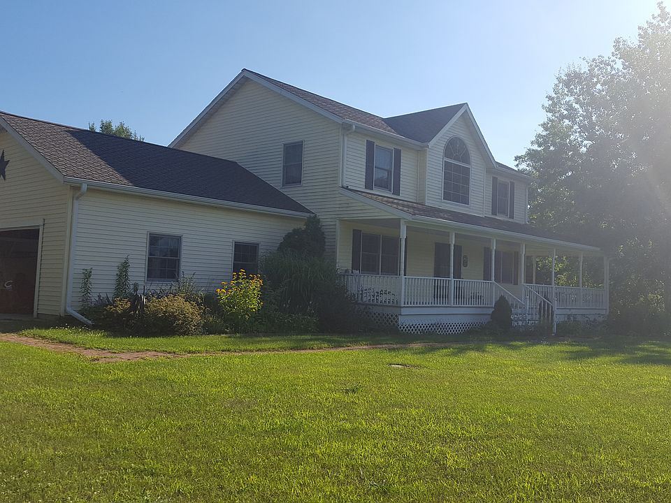 1st image of 17625 Simmons Ave NE