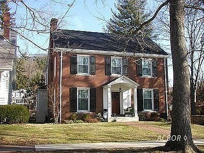 1st image of 41 Elmwood Pl