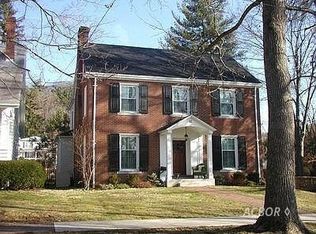 41 Elmwood Pl, Athens, OH 45701
