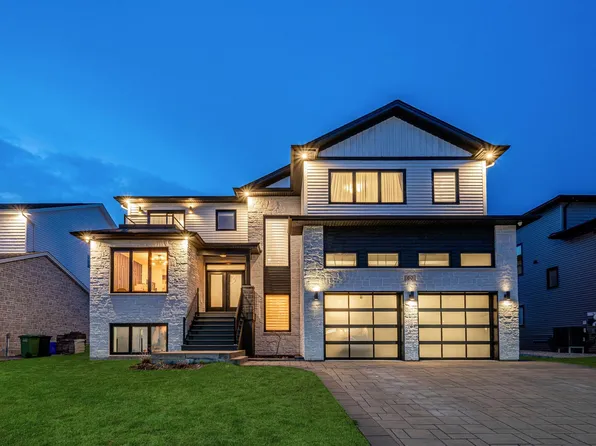 60 Cairnstone Ln, Halifax, NS B4B 2G4