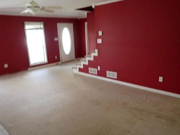 3rd image of 190 Calhoun Rd