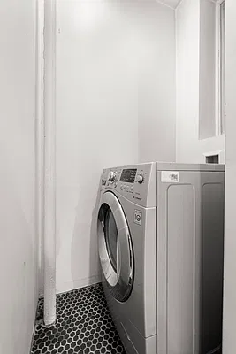 Laundry, photo 1