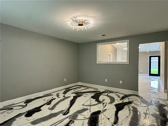 5128 Eden Roc Dr — Photo 2