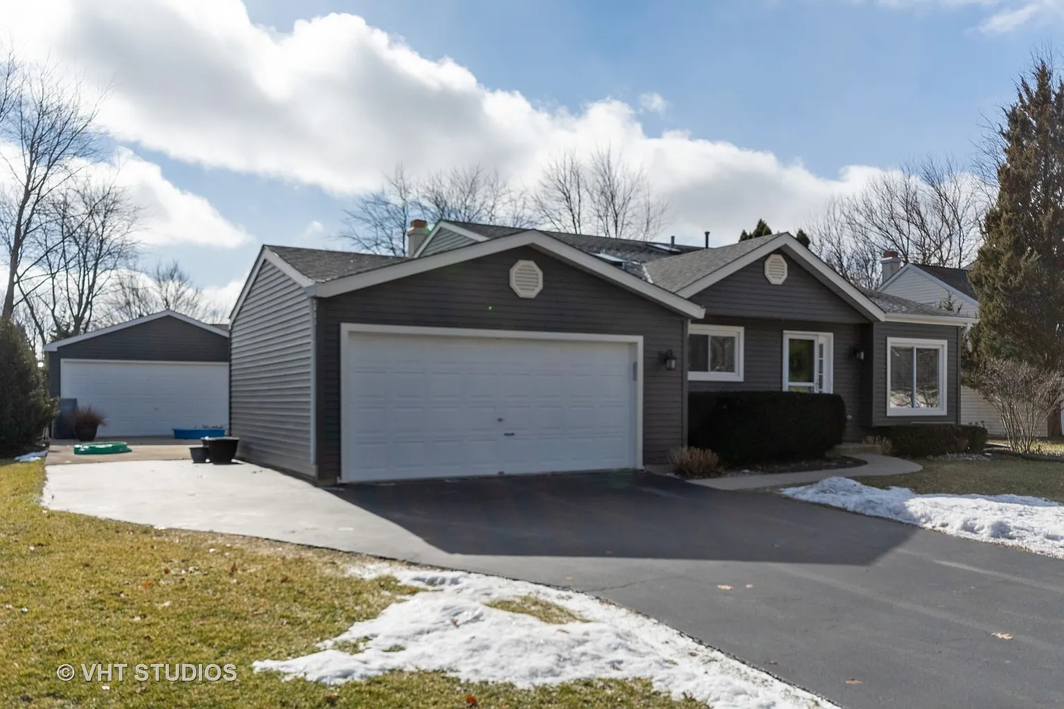 1308 Leawood Ct photo 1