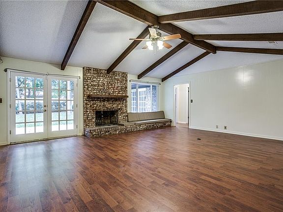 4th image of 2929 Wentwood Dr