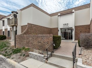 480 74th St APT 106, Downers Grove, IL 60516