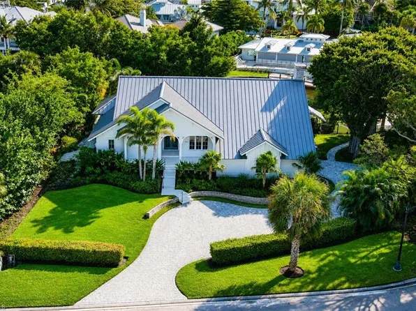 5042 Seahorse AVE, NAPLES, FL 34103