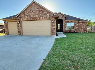 3705 Lambeth St, Mustang, OK 73064