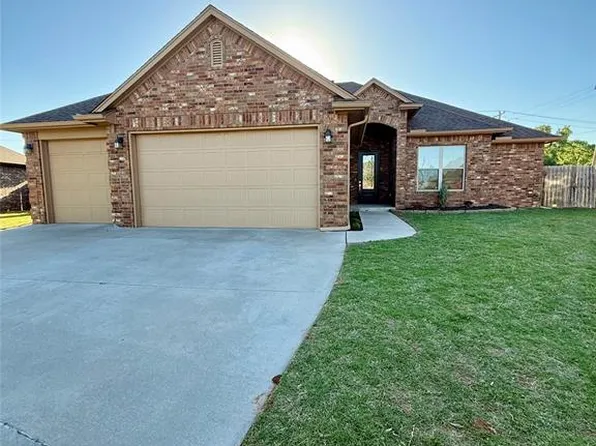 3705 Lambeth St, Mustang, OK 73064