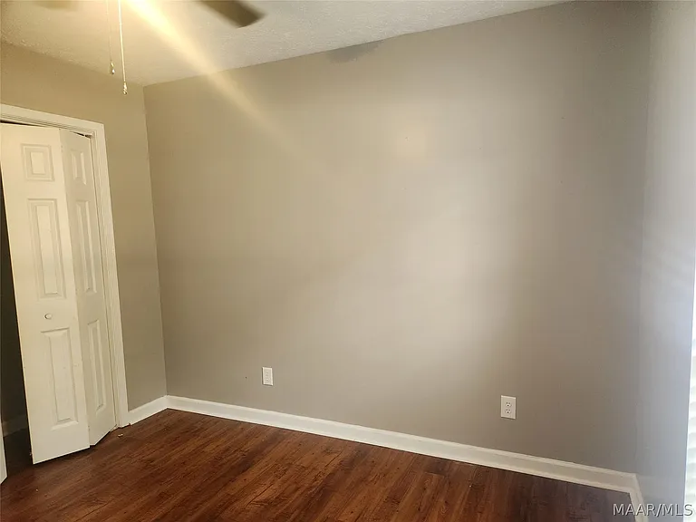 1214 Camellia Woods Ct — Photo 17