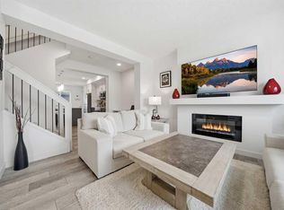 171 N Wolf Creek Ave SE, Calgary, AB T2X3Z8