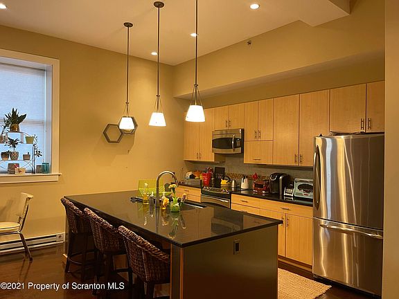 3rd image of 529 Bogart Pl APT 201