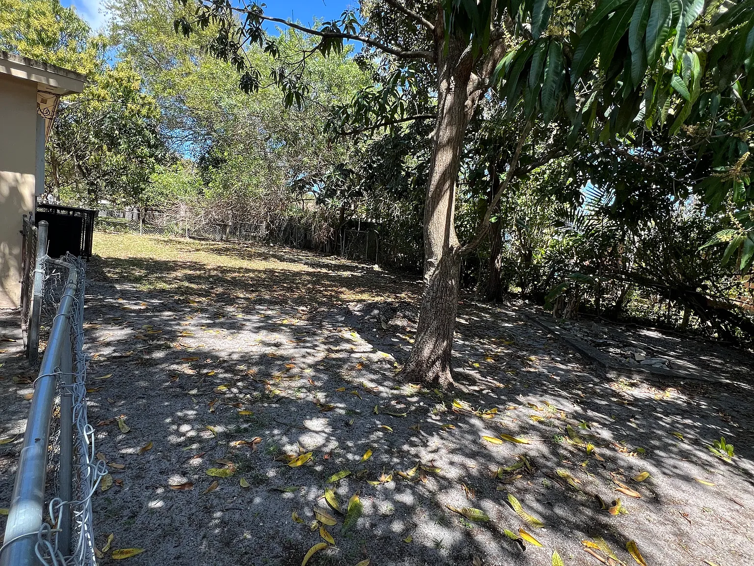 5 bed, 1495 sqft, $3,400 — Photo 4