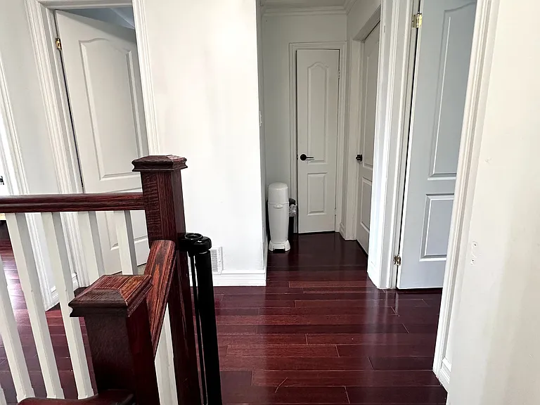 4 Sunshade Pl — Photo 12