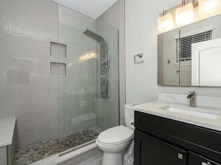 2814 N Sheffield Ave #1N — Photo 15