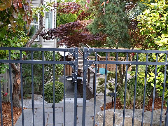 5th image of 16417 SE 39th Pl