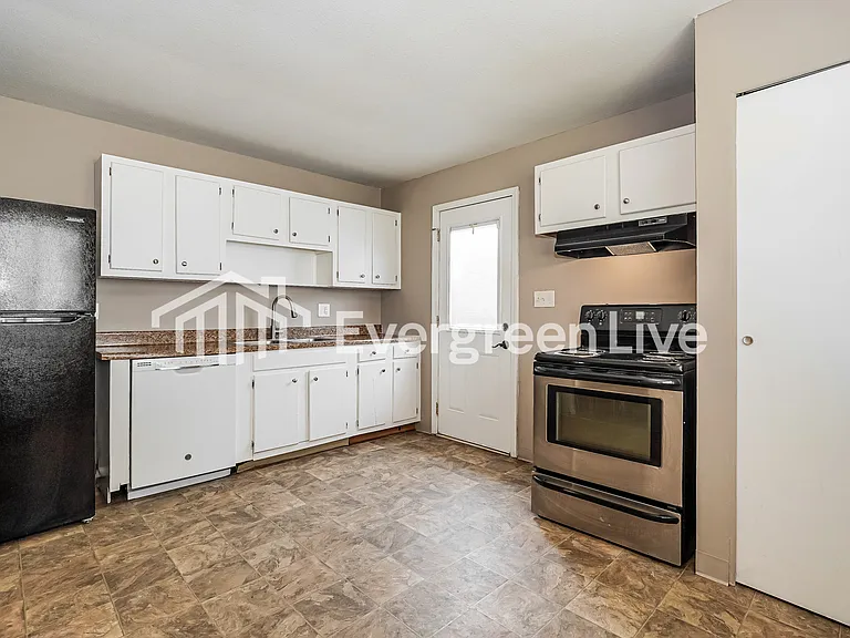 3763 Amwell Rd E — Photo 6