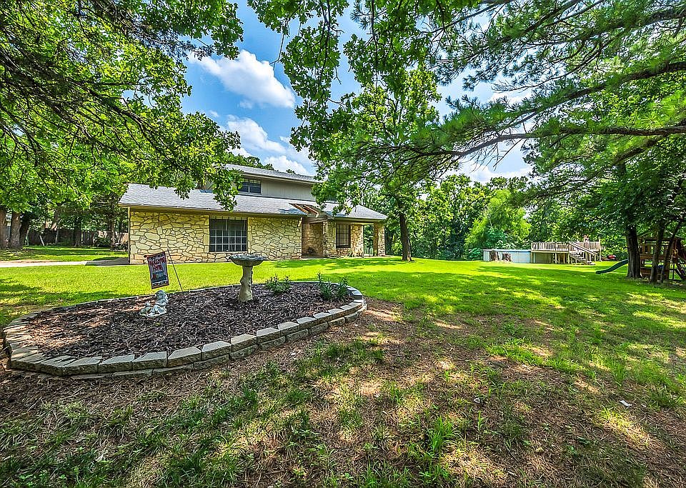 1st image of 1551 E Cedar Dr