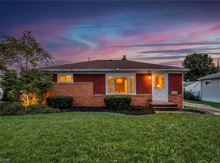11301 Aaron Dr, Parma, OH 44130