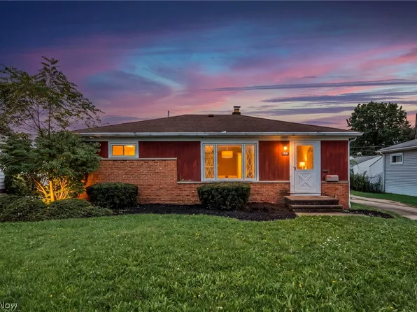11301 Aaron Dr, Parma, OH 44130