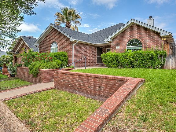 4th image of 55 Southridge Dr
