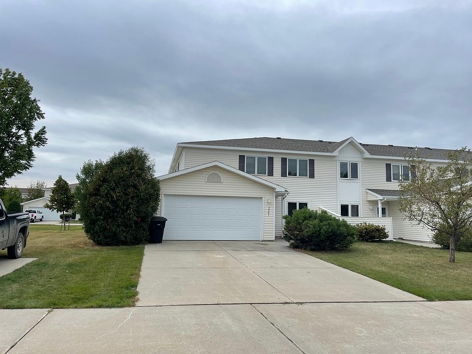 1st image of 3901 Meadow Brook Ct #3901