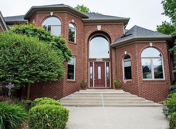 2nd image of 55979 Red Cedar Ct
