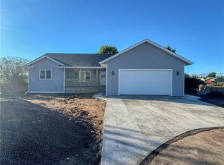 933 Clayton St, Cameron, WI 54822