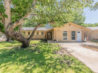 1612 Continental Dr, Blue Mound, TX 76131