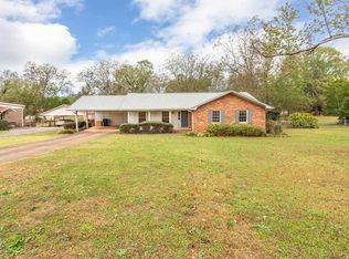 1013 Southwood Ave, Talladega, AL 35160