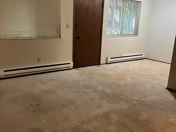 811 N Motor Pl, Seattle, WA