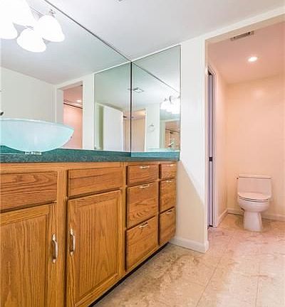 4th image of 1800 N Andrews Ave APT 6J